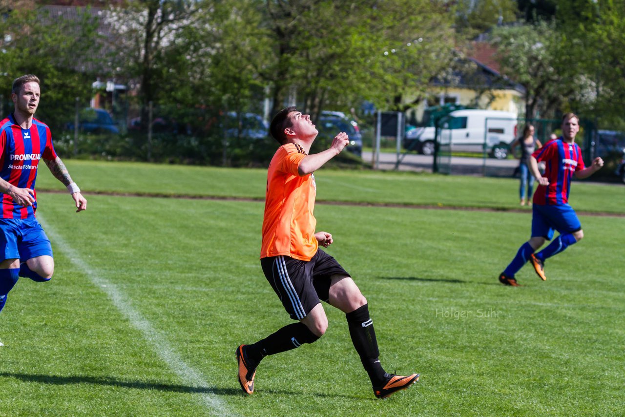 Bild 117 - Herren FSG BraWie 08 - TSV Ntzen : Ergebnis: 1:2